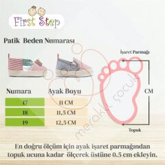 First Step Kedi Nakışlı Çizgili Patik - Kırmızı 3-7 Ay / No.17